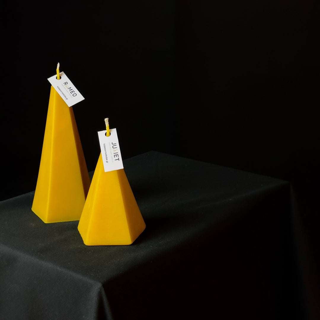 RωMEO & JUλIET - Beeswax Pillar Candles